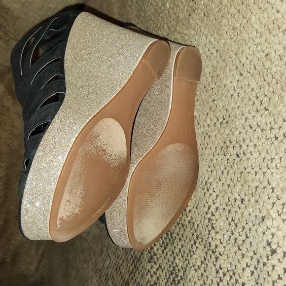 ELLE Elcara Black/Gold Sparkly Wedges - Picture 6 of 6